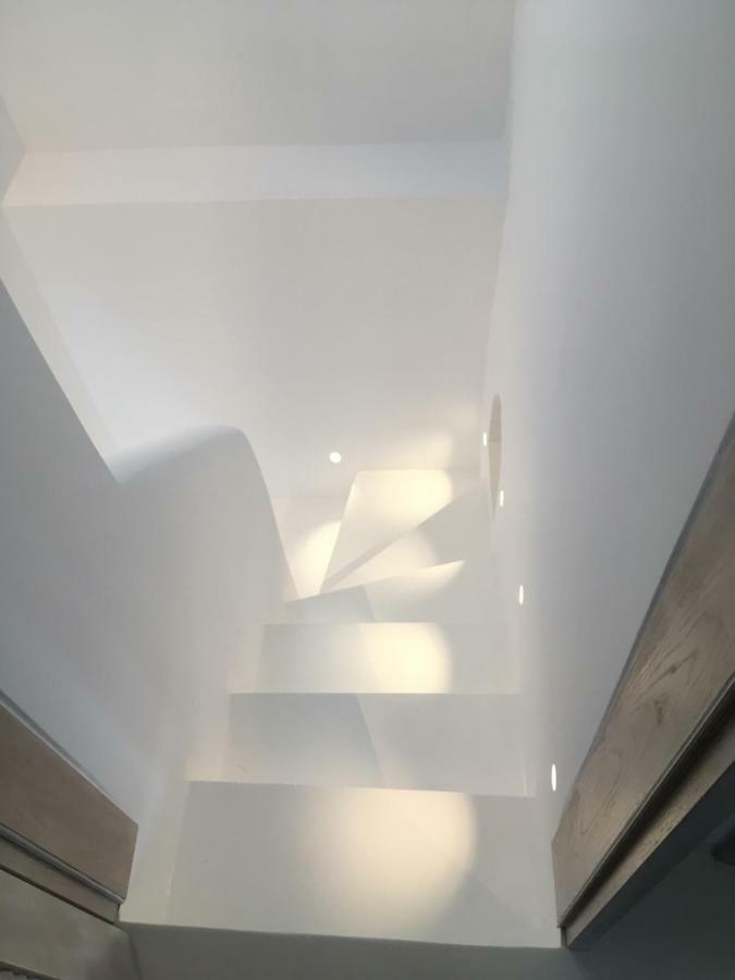 קלפטיס Luxury White Maisonette מראה חיצוני תמונה